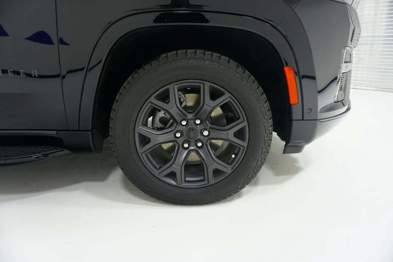 2026 Jeep Grand Wagoneer Upland