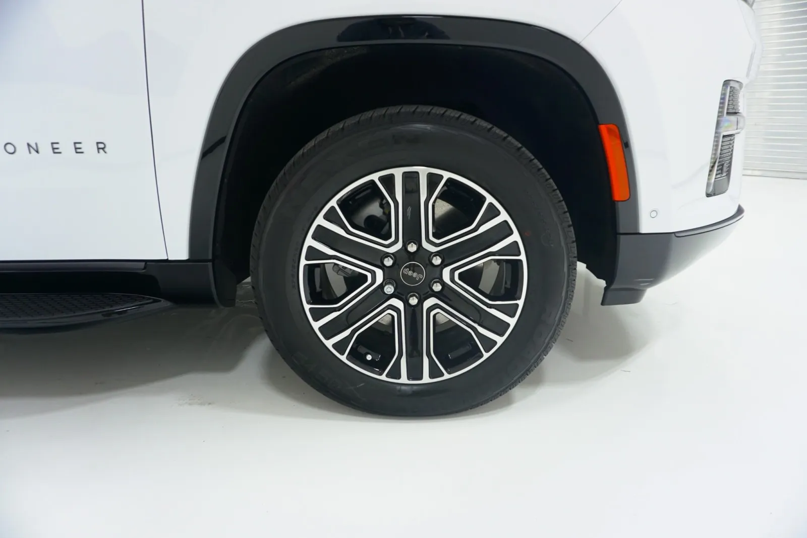 2026 Jeep Grand Wagoneer 