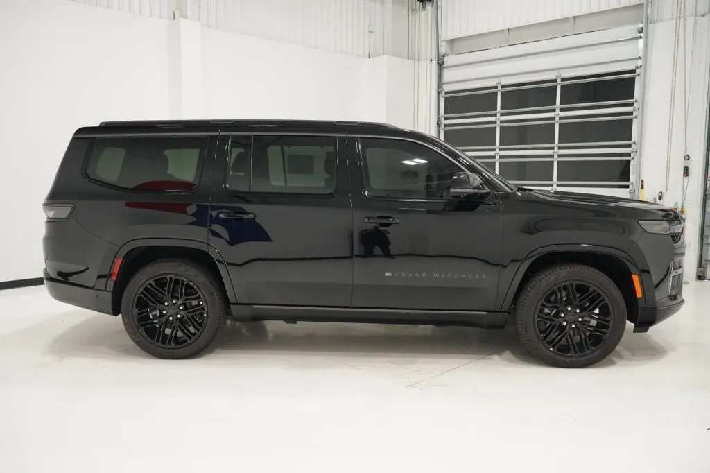2026 Jeep Grand Wagoneer Limited Reserve