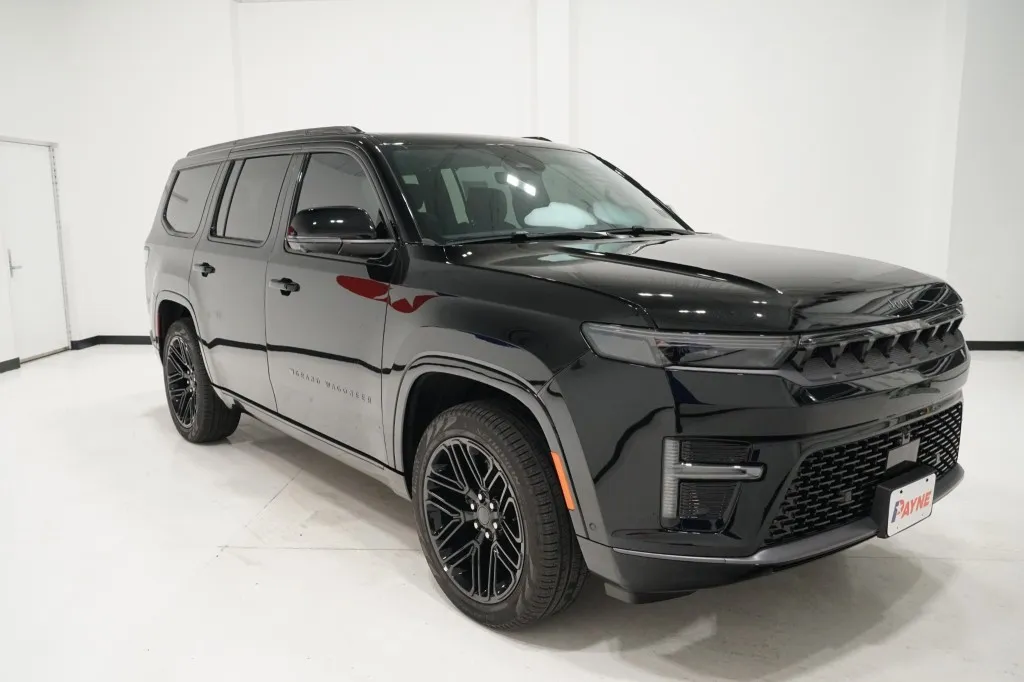 2026 Jeep Grand Wagoneer Limited Reserve