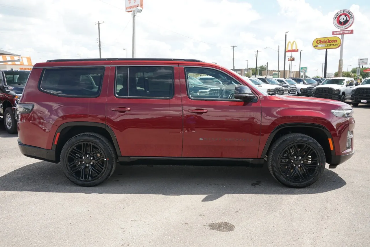 2026 Jeep Grand Wagoneer Limited Reserve