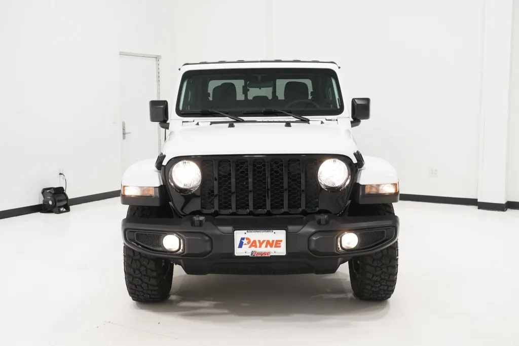 2023 Jeep Gladiator Willys