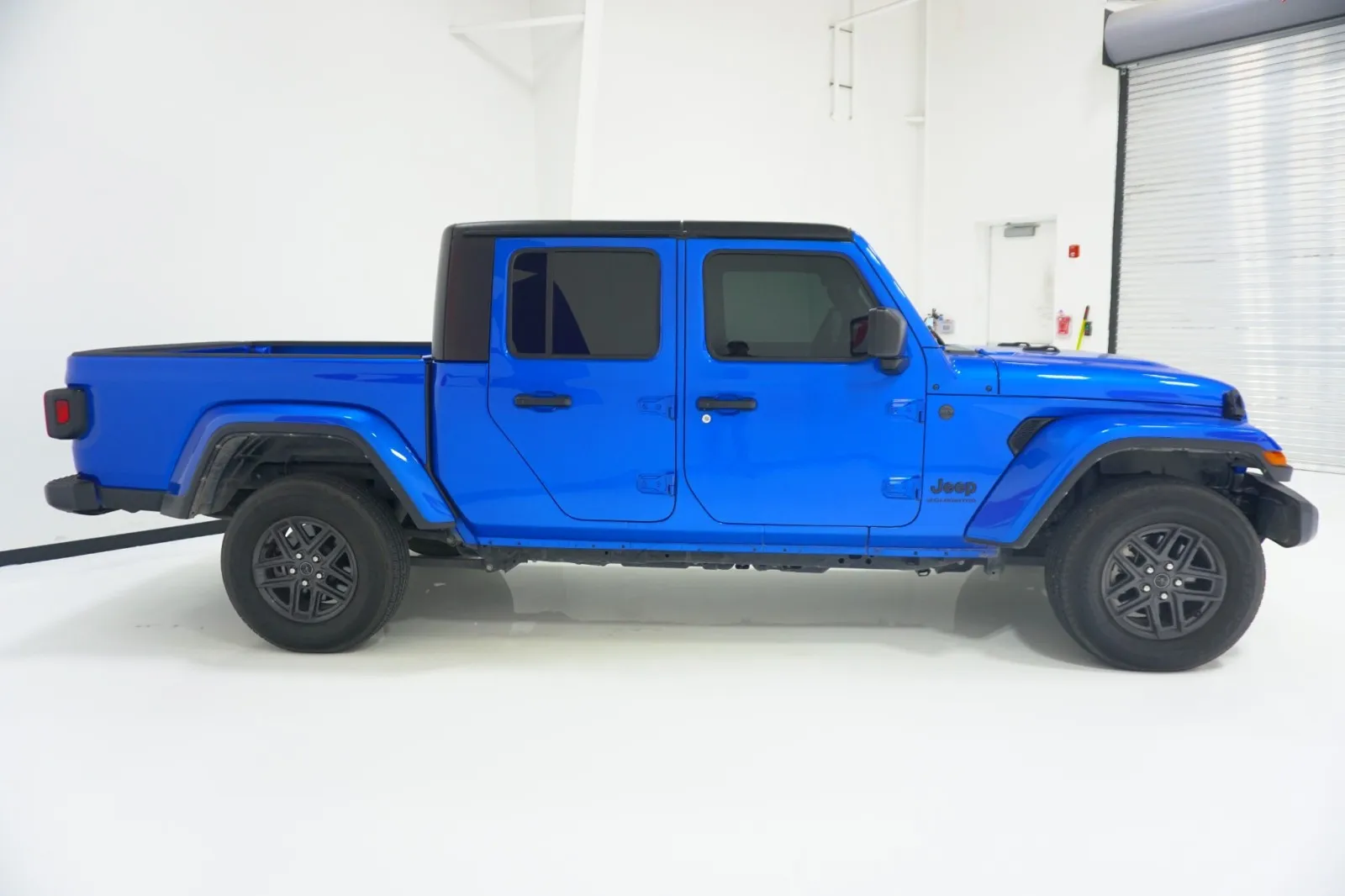 2024 Jeep Gladiator Sport S