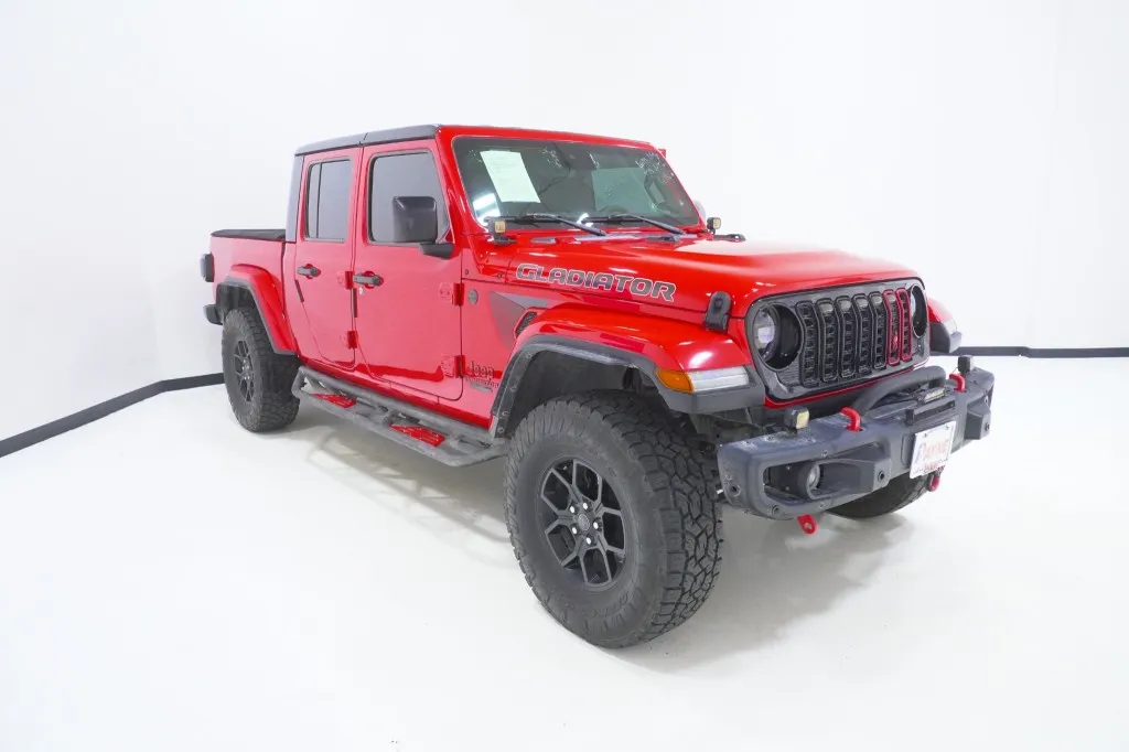 2024 Jeep Gladiator Sport
