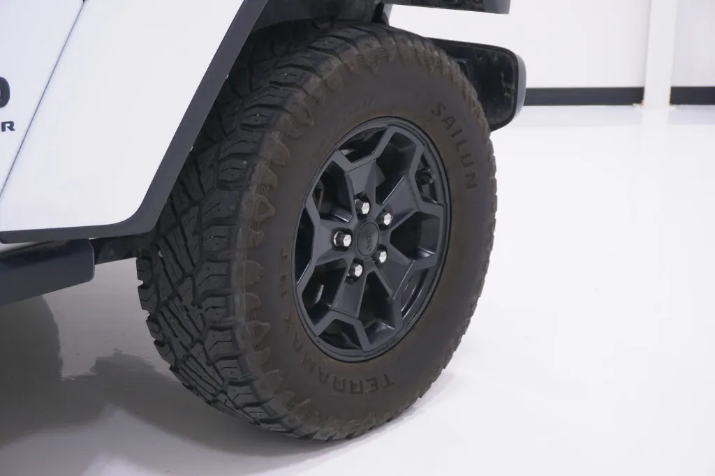 2022 Jeep Gladiator Willys