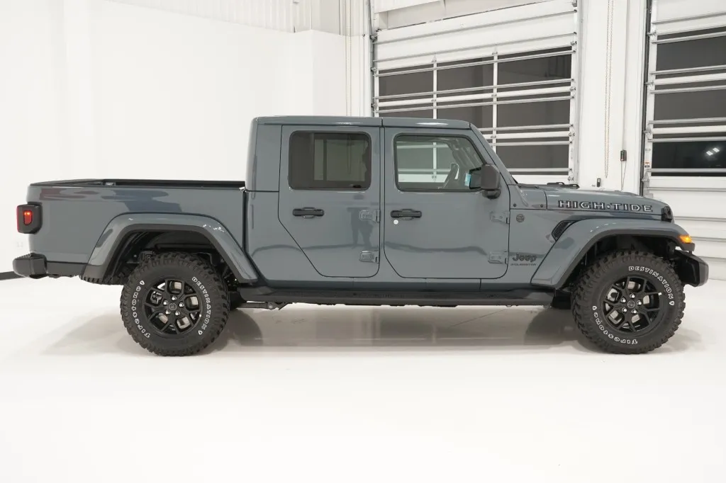 2025 Jeep Gladiator High Tide 2025 Jeep Gladiator High Tide