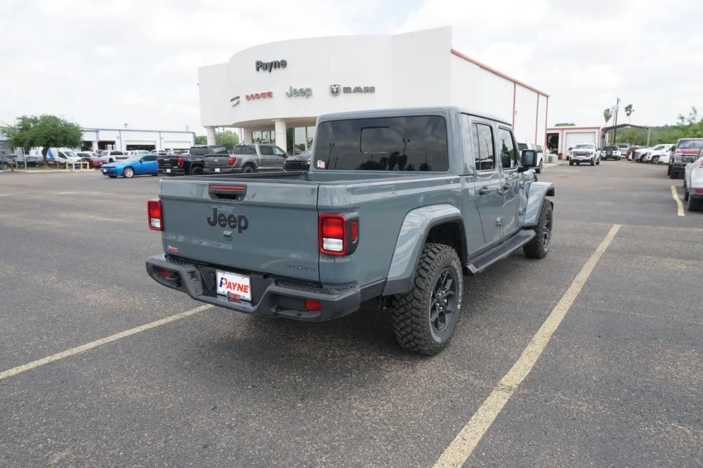 2025 Jeep Gladiator High Tide