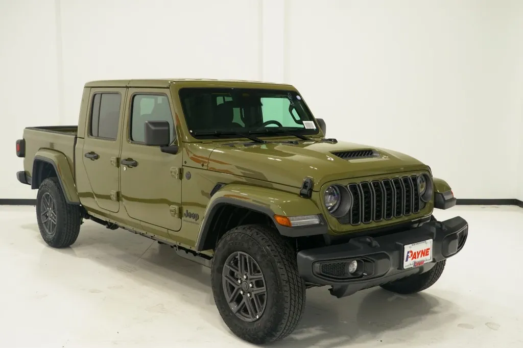 2026 Jeep Gladiator Sport S