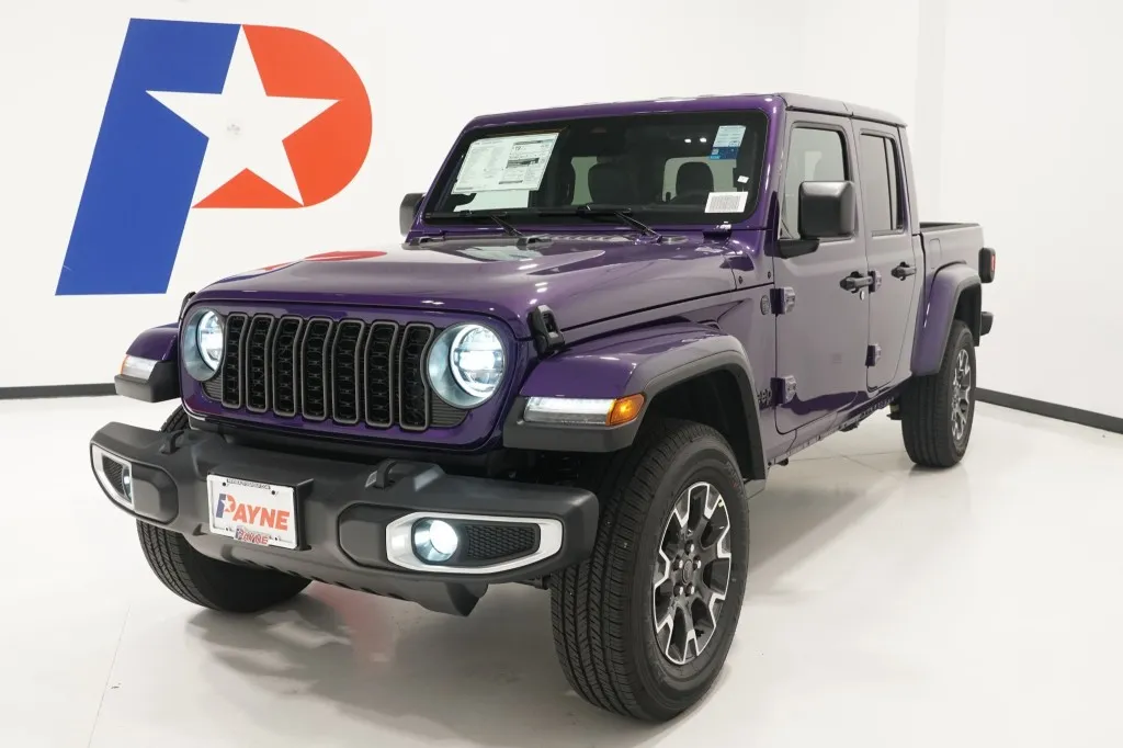 2026 Jeep Gladiator Sahara