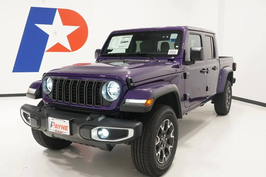 2026 Jeep Gladiator Sahara