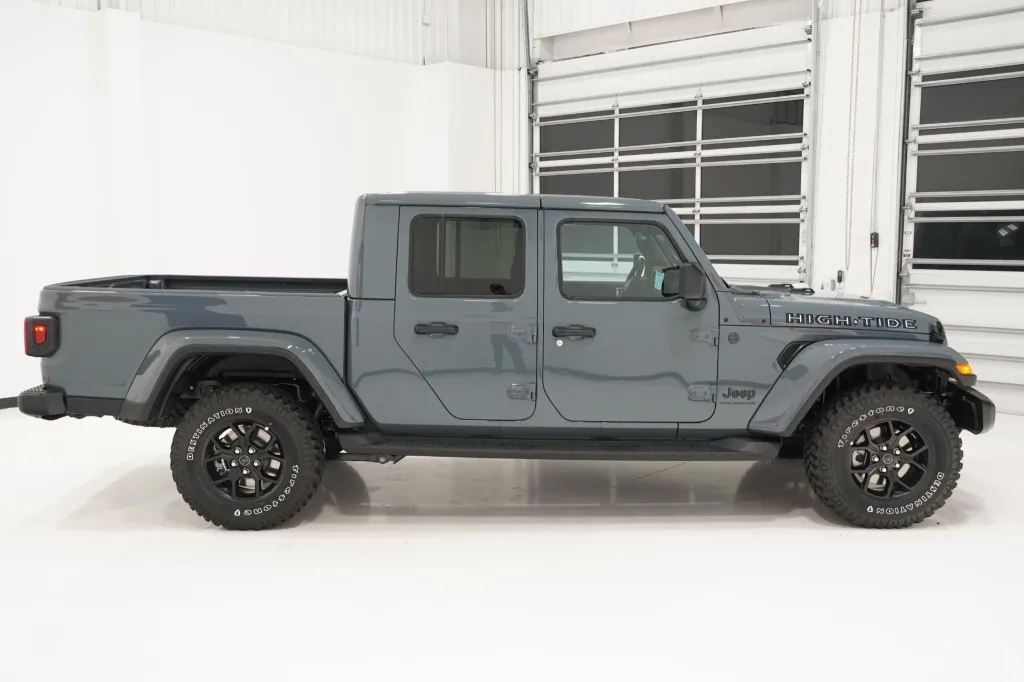 2025 Jeep Gladiator High Tide 2025 Jeep Gladiator High Tide