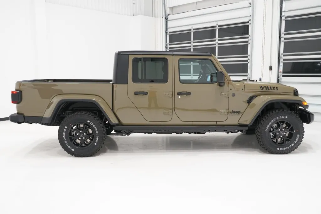 2026 Jeep Gladiator Willys