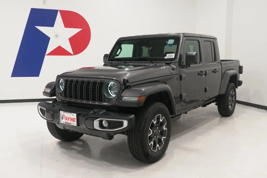 2026 Jeep Gladiator Sahara Auto's photo