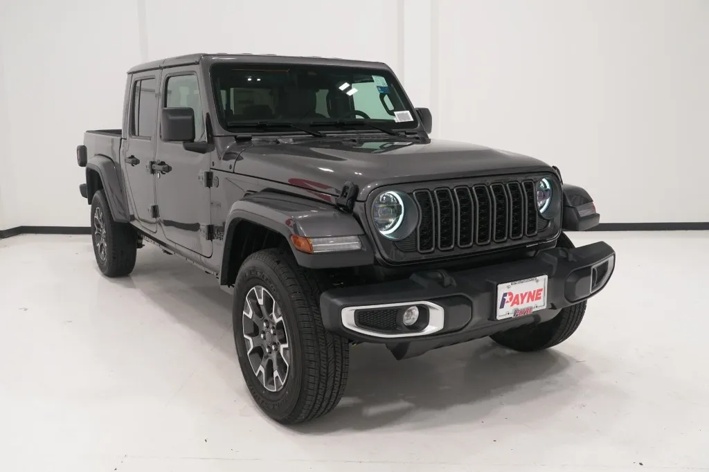 2026 Jeep Gladiator Sahara