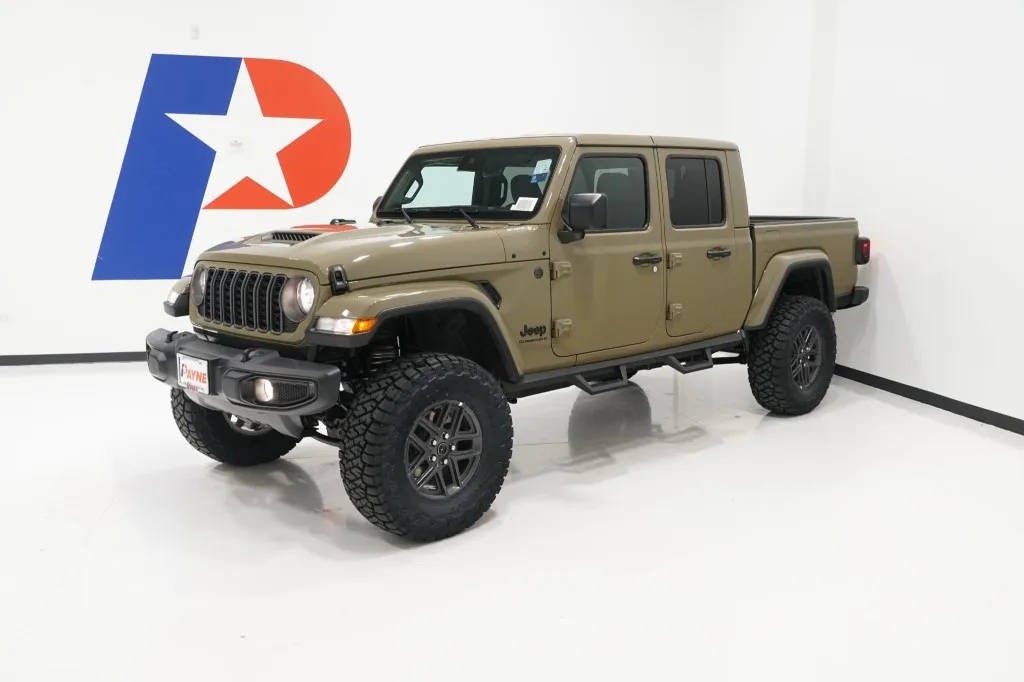 2025 Jeep Gladiator Sport S