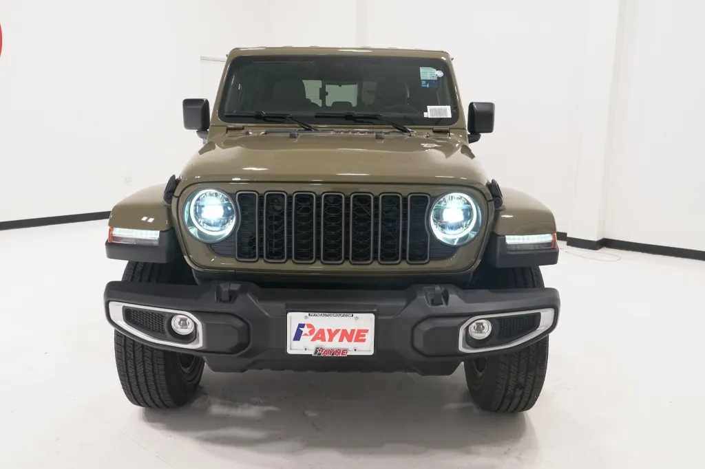 2026 Jeep Gladiator Sahara