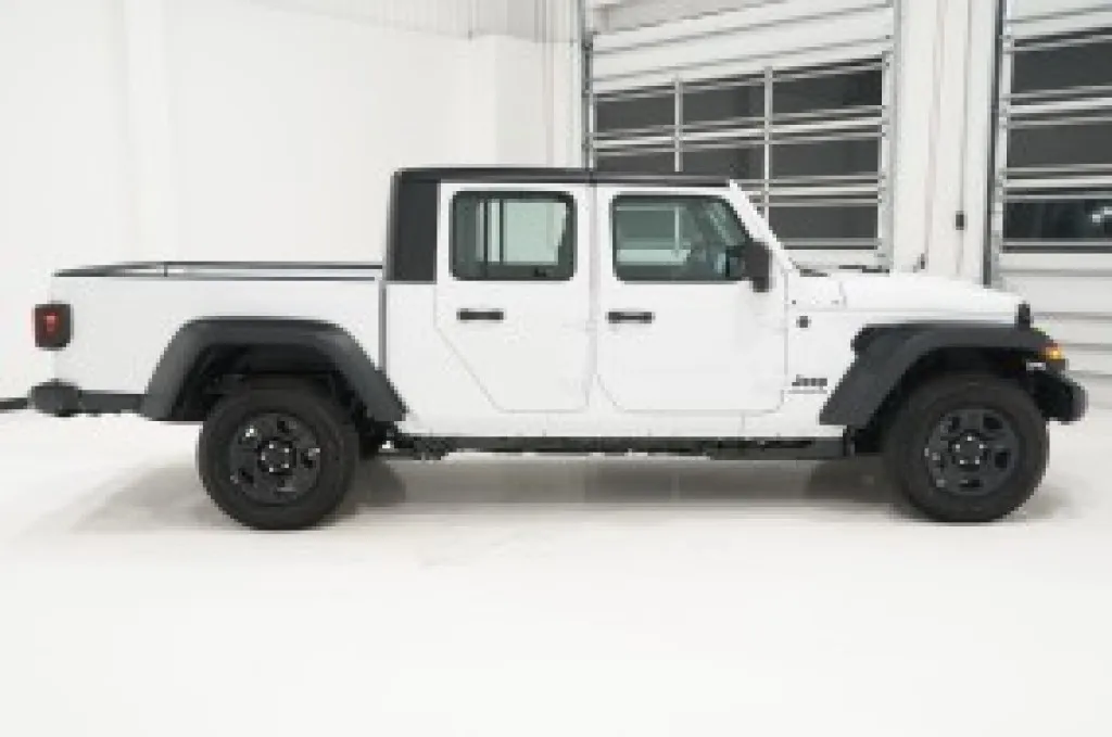 2026 Jeep Gladiator Sport S