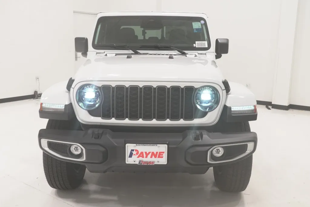 2026 Jeep Gladiator Sahara