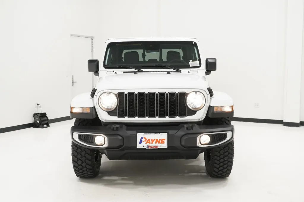 2025 Jeep Gladiator High Tide