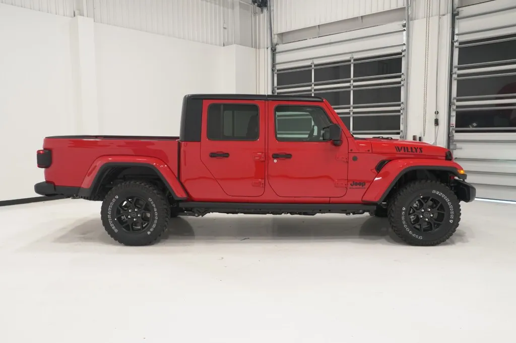 2026 Jeep Gladiator Willys