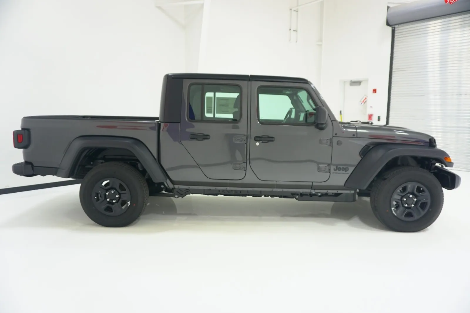 2026 Jeep Gladiator Sport S