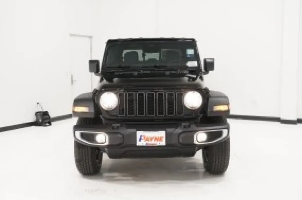 2026 Jeep Gladiator Sport S