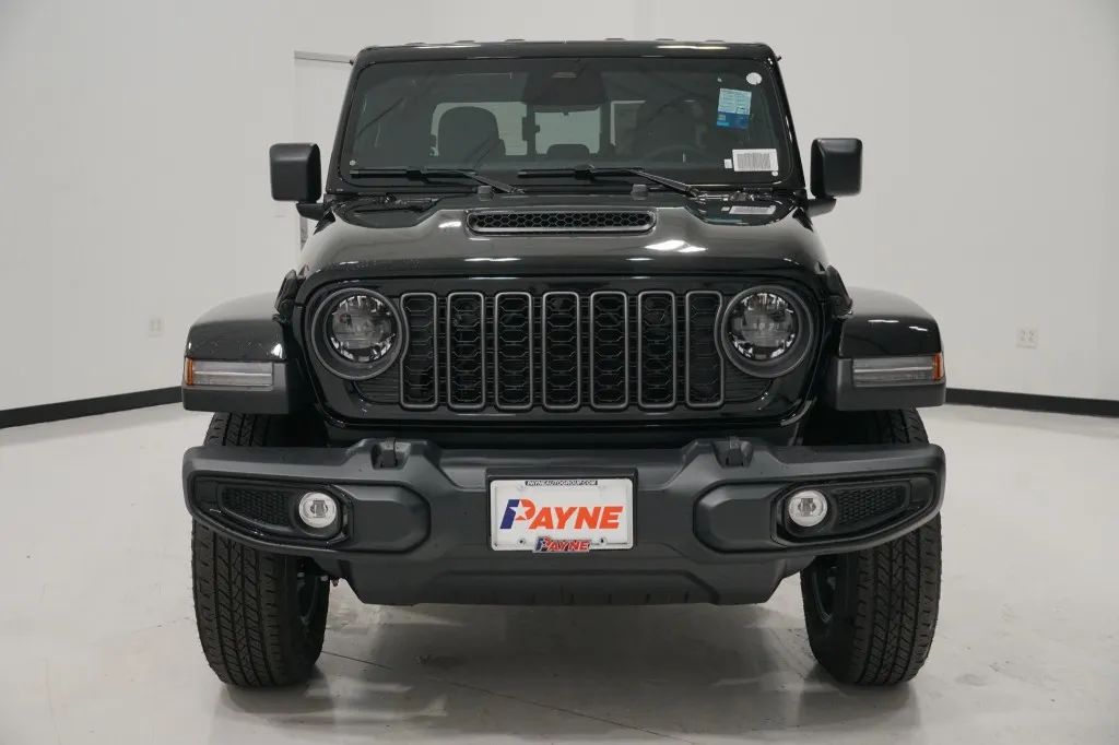 2026 Jeep Gladiator Sport S