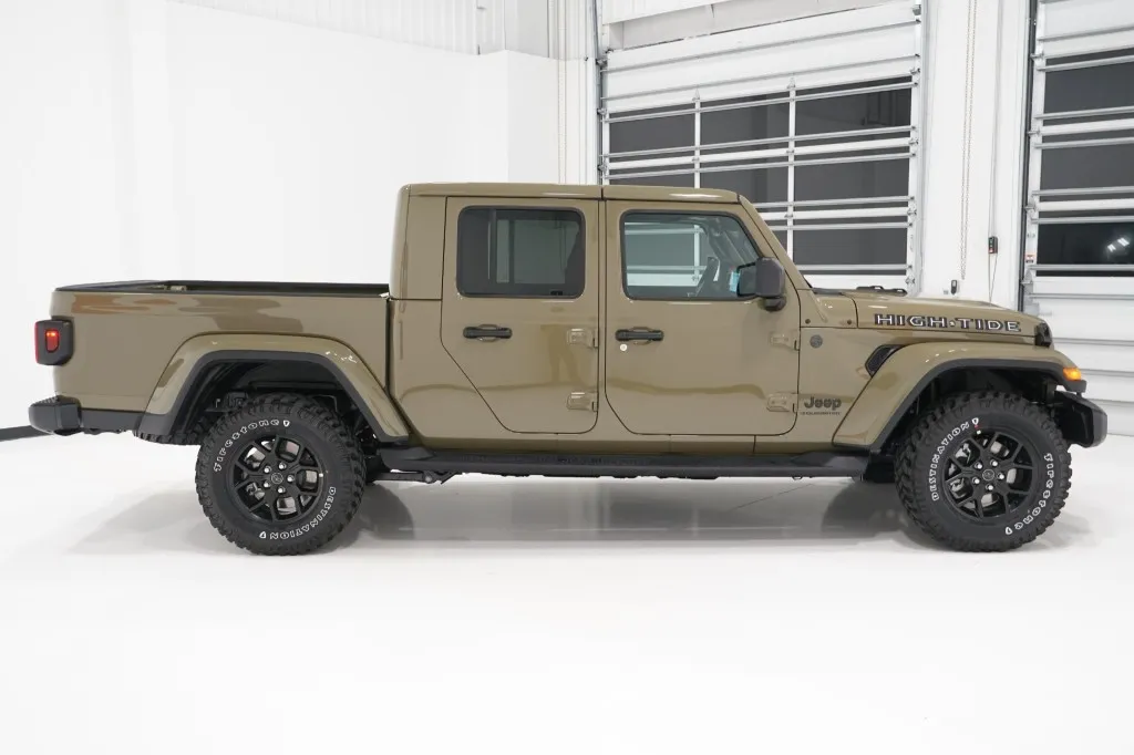 2025 Jeep Gladiator High Tide 2025 Jeep Gladiator High Tide