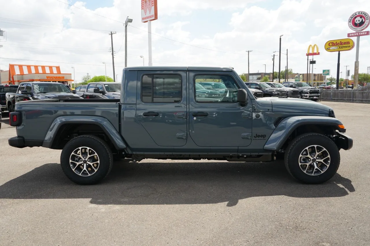 2026 Jeep Gladiator Sport S