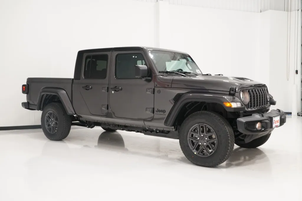 2026 Jeep Gladiator Sport S