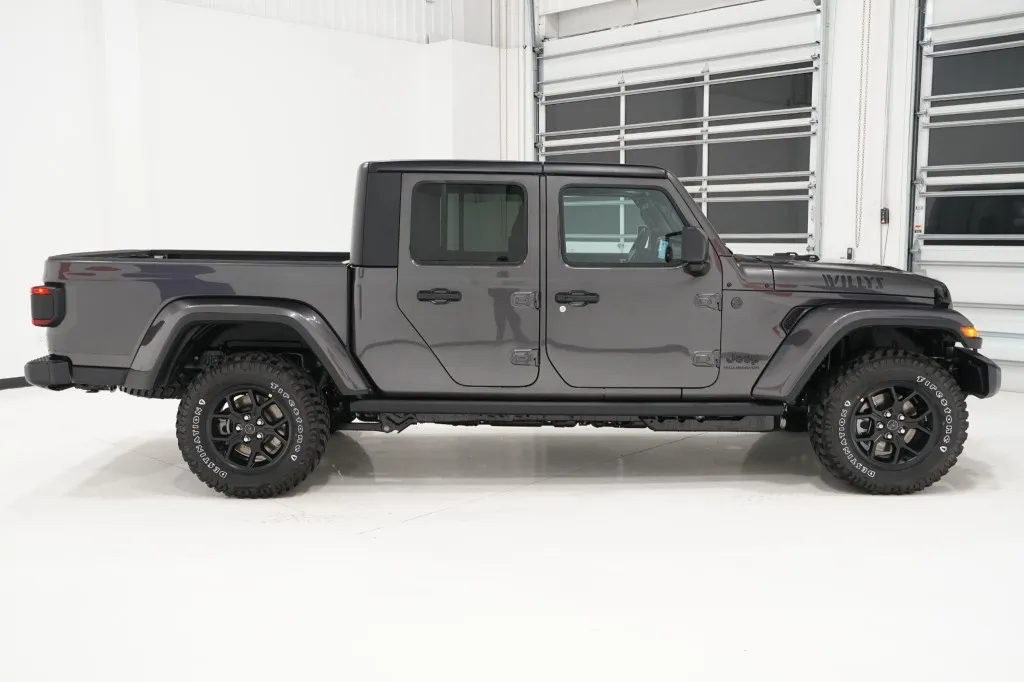 2026 Jeep Gladiator Willys
