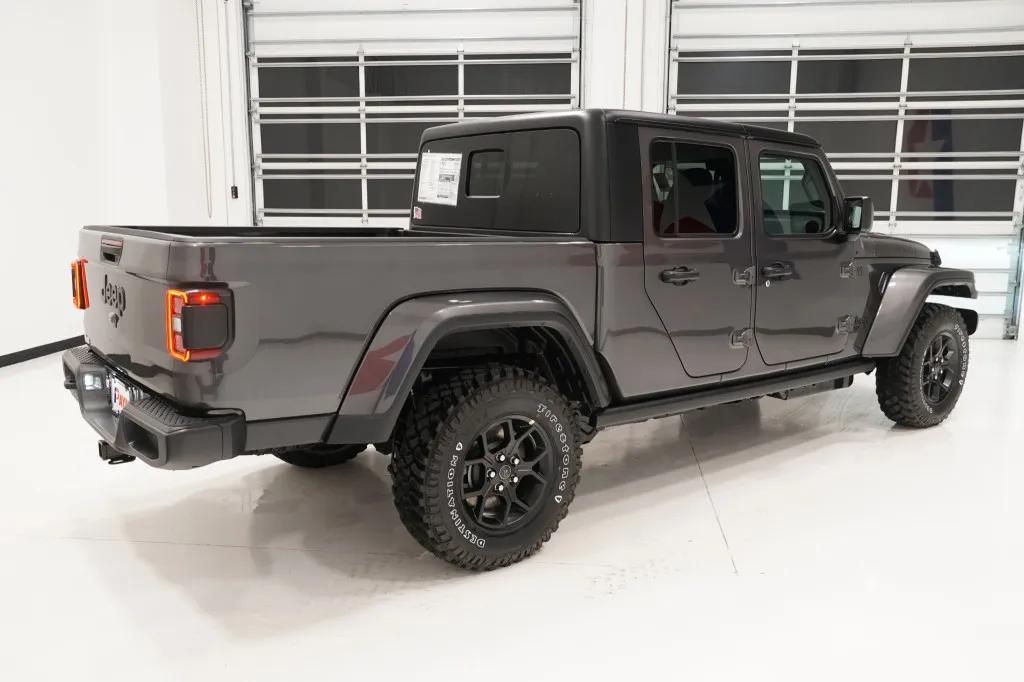 2026 Jeep Gladiator Willys