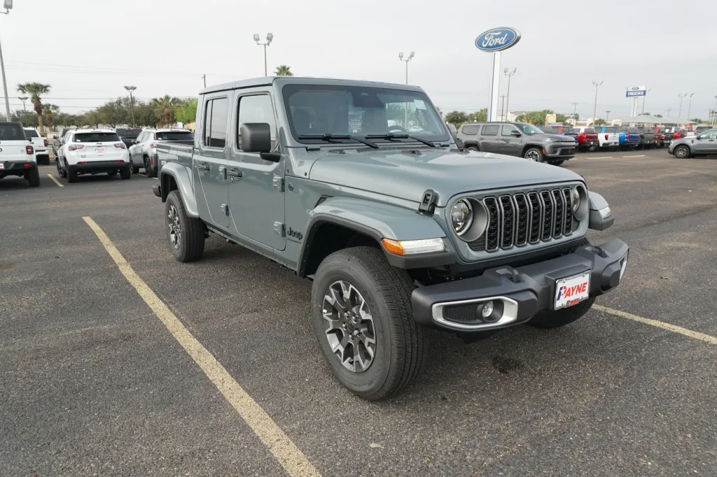 2026 Jeep Gladiator Sahara