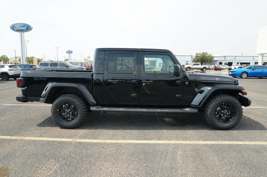 2026 Jeep Gladiator Texas Trail