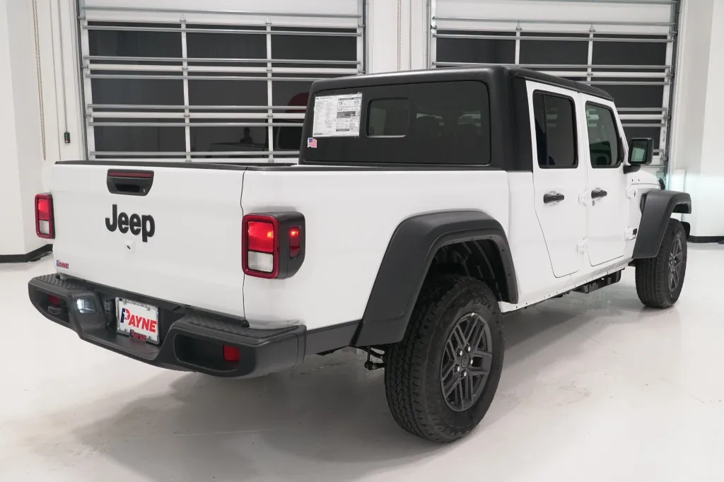 2026 Jeep Gladiator Sport S