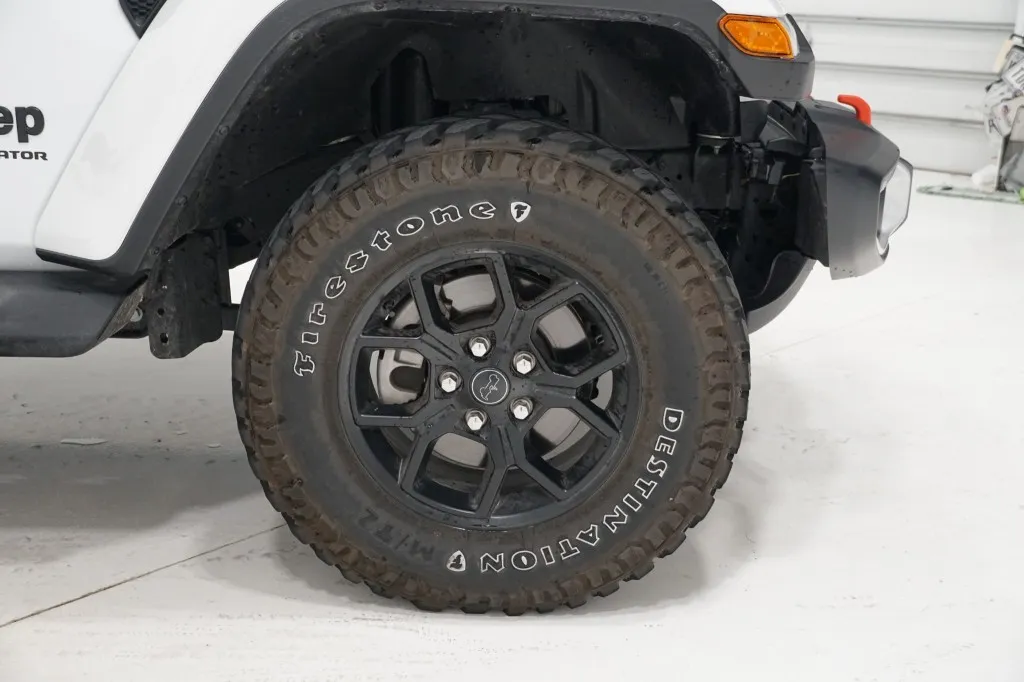 2025 Jeep Gladiator High Tide
