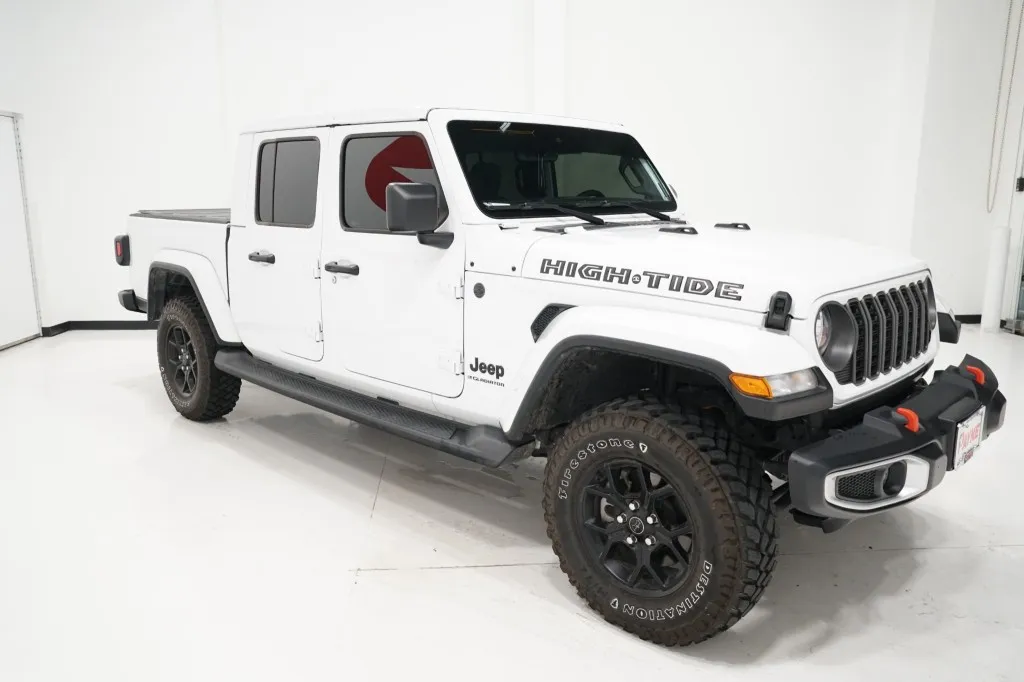 2025 Jeep Gladiator High Tide