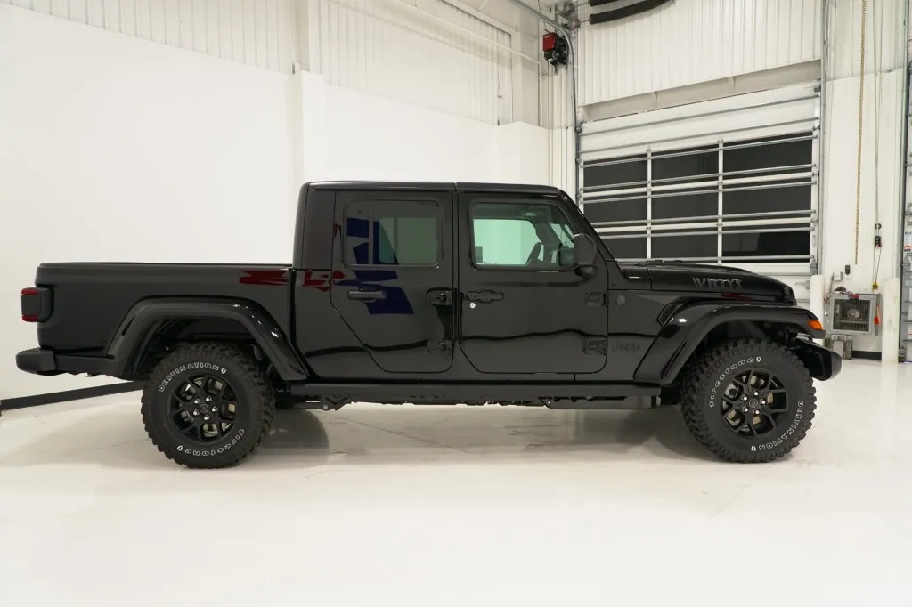 2026 Jeep Gladiator Willys