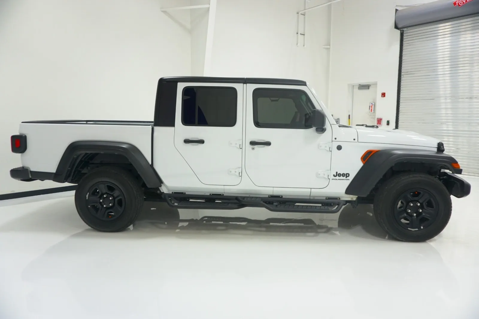 2025 Jeep Gladiator Sport S