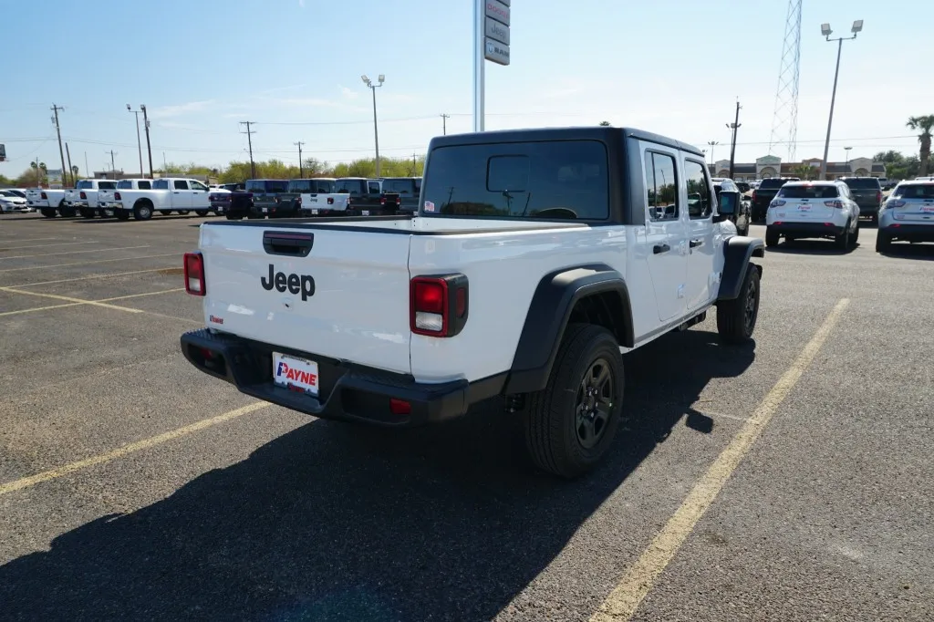 2026 Jeep Gladiator Sport S