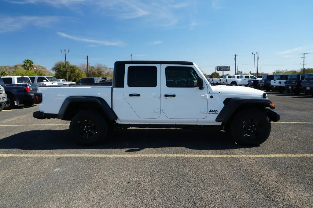 2026 Jeep Gladiator Sport S