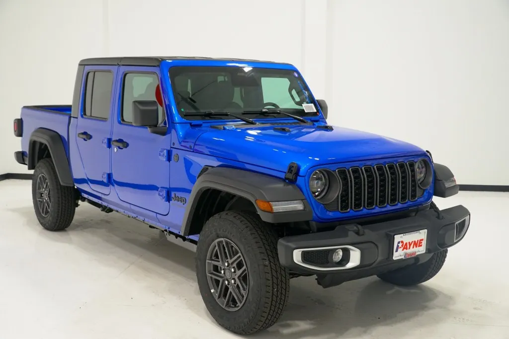 2026 Jeep Gladiator Sport S 2026 Jeep Gladiator Sport S
