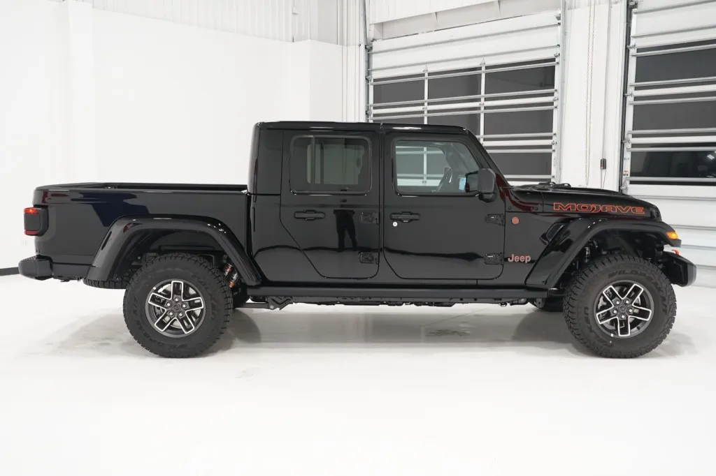 2026 Jeep Gladiator Mojave