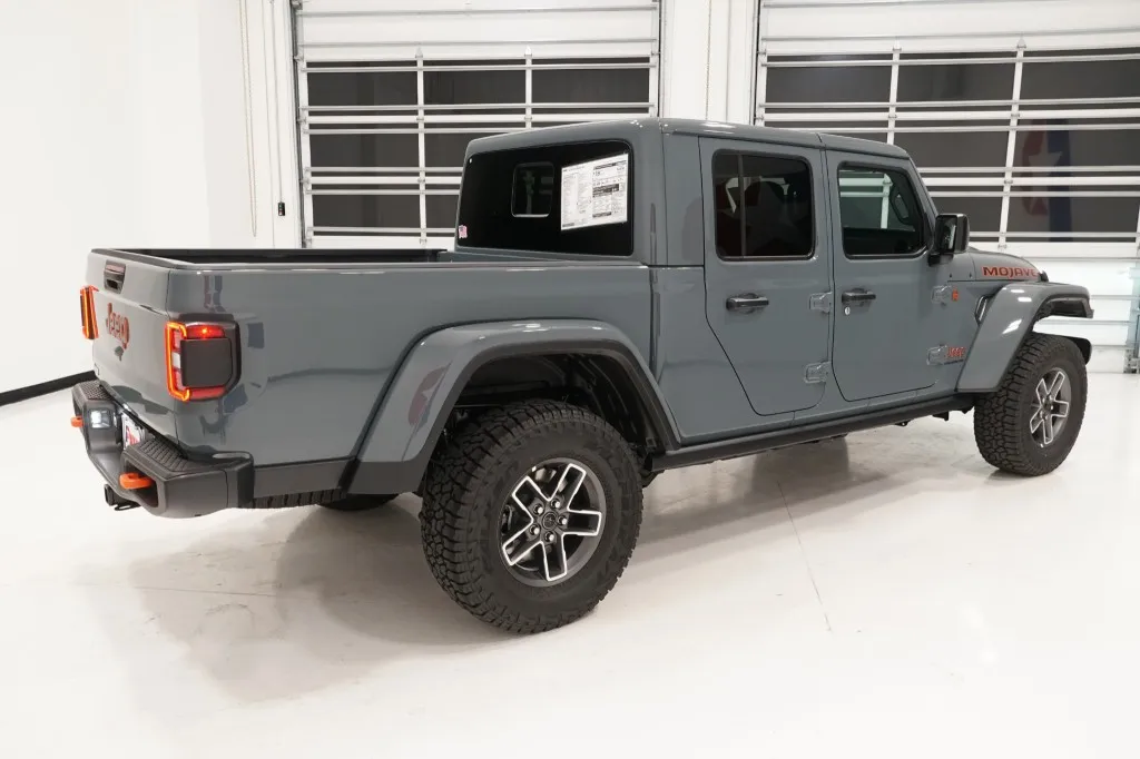 2026 Jeep Gladiator Mojave 4x4 2026 Jeep Gladiator Mojave 4x4