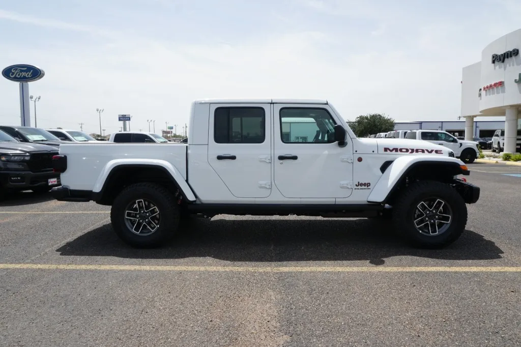 2026 Jeep Gladiator Mojave X