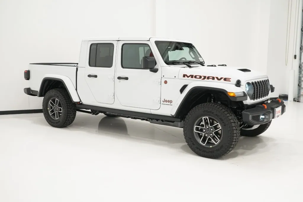 2026 Jeep Gladiator Mojave 4x4