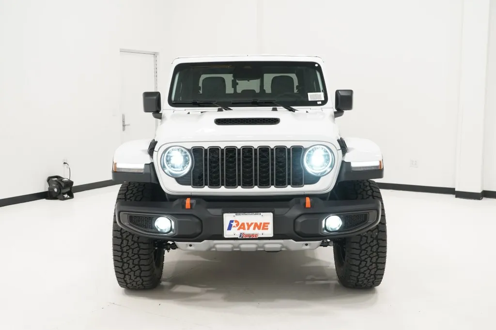 2026 Jeep Gladiator Mojave 4x4