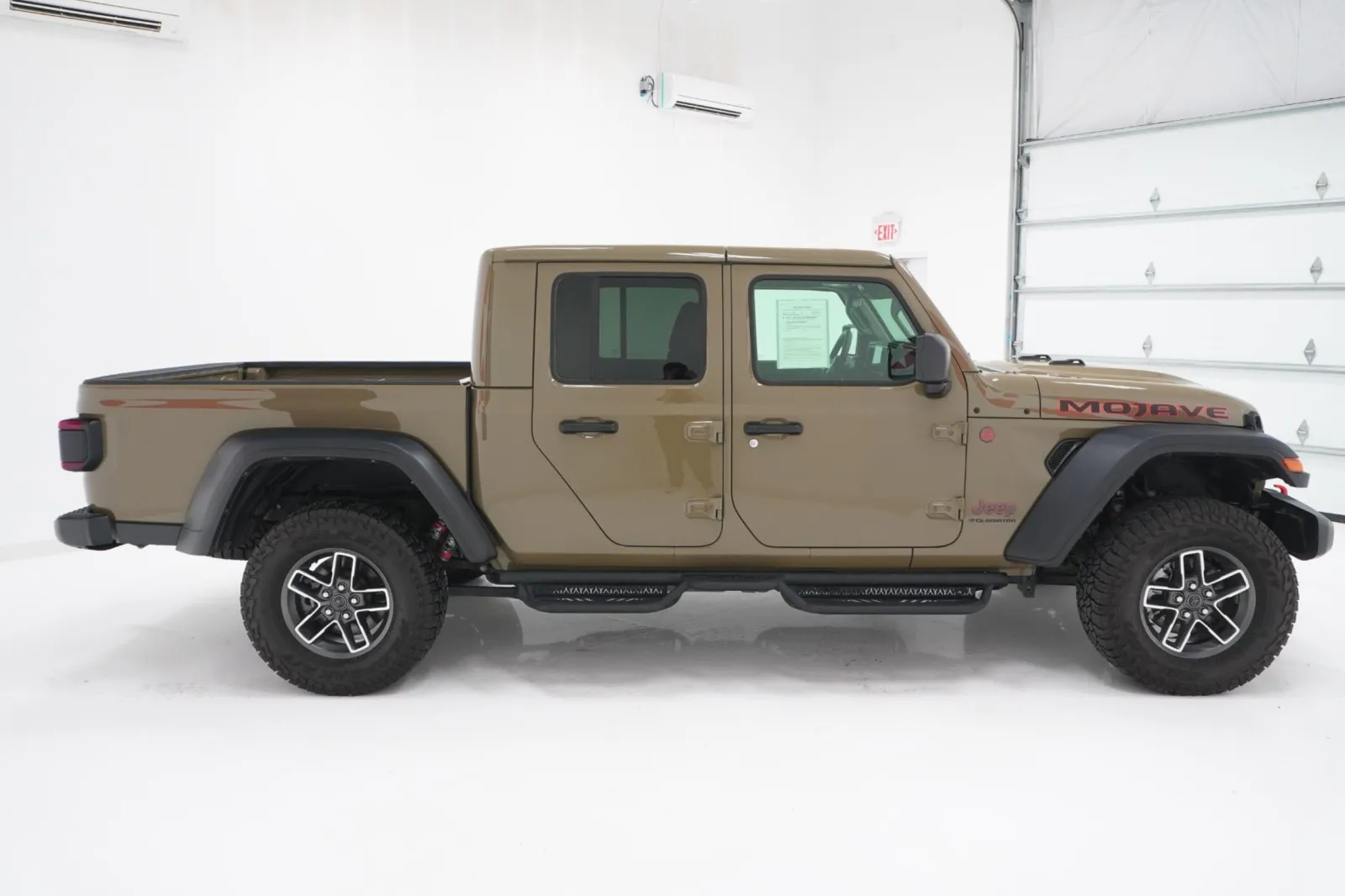 2025 Jeep Gladiator Mojave 2025 Jeep Gladiator Mojave