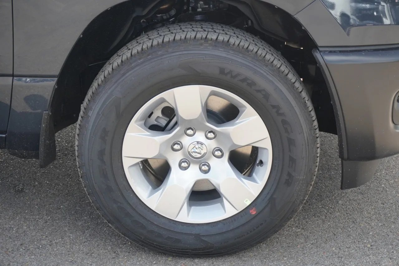 2027 RAM 1500 Tradesman 2027 RAM 1500 Tradesman