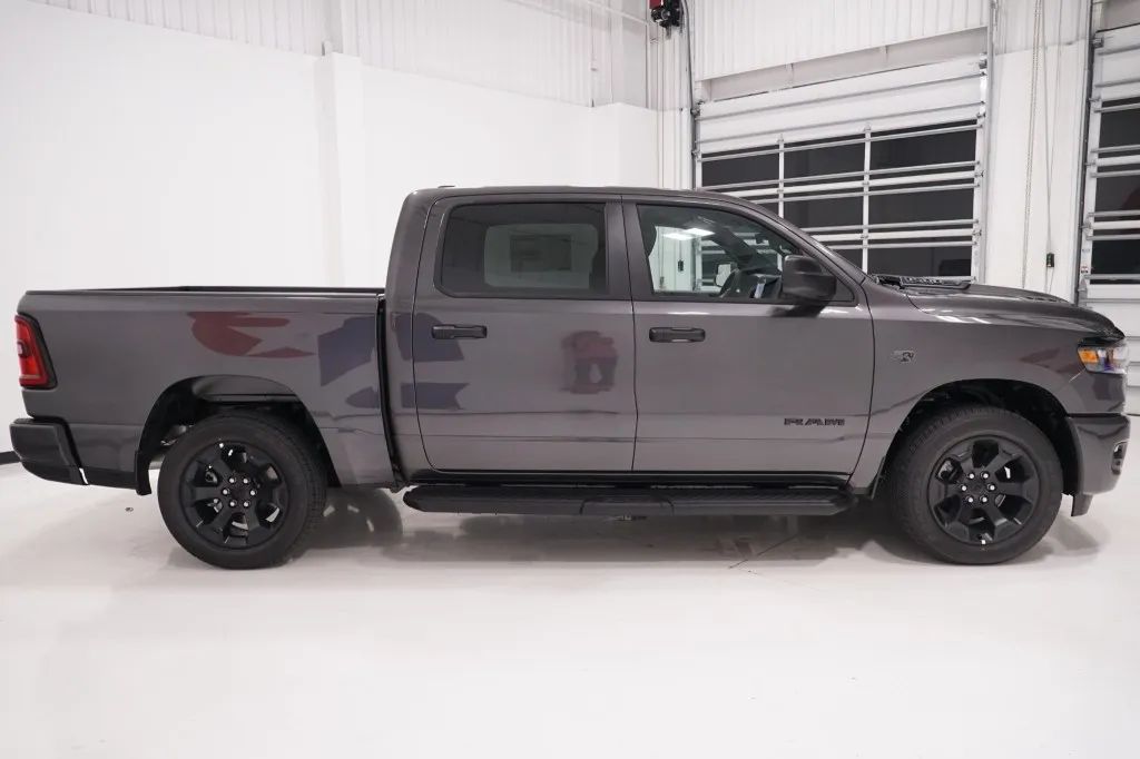 2027 RAM 1500 Express 2027 RAM 1500 Express